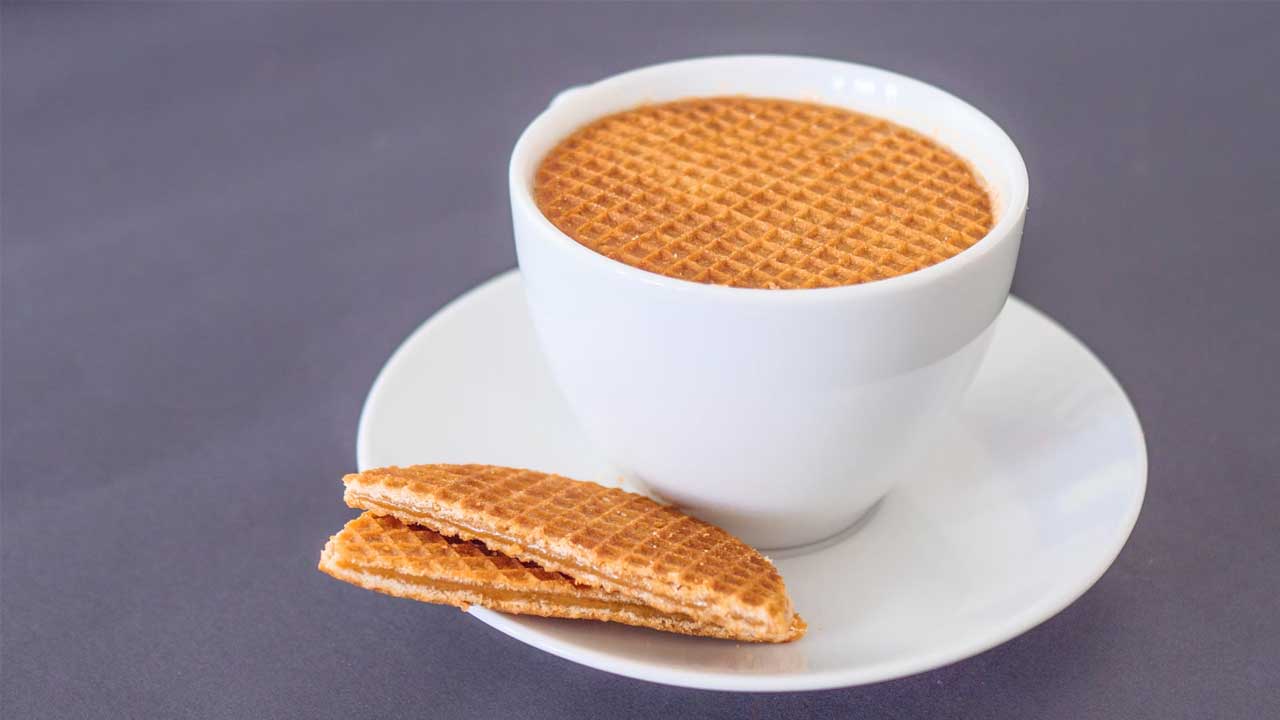 The Delight of Stroopwafel and 9 Other Typical Dutch Souvenirs